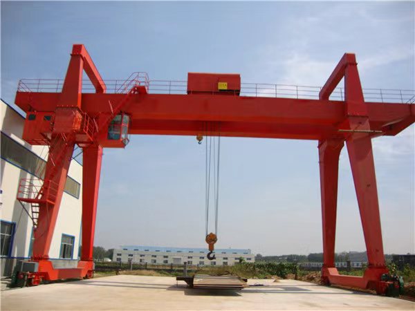 雙主梁門(mén)式起重機(jī)